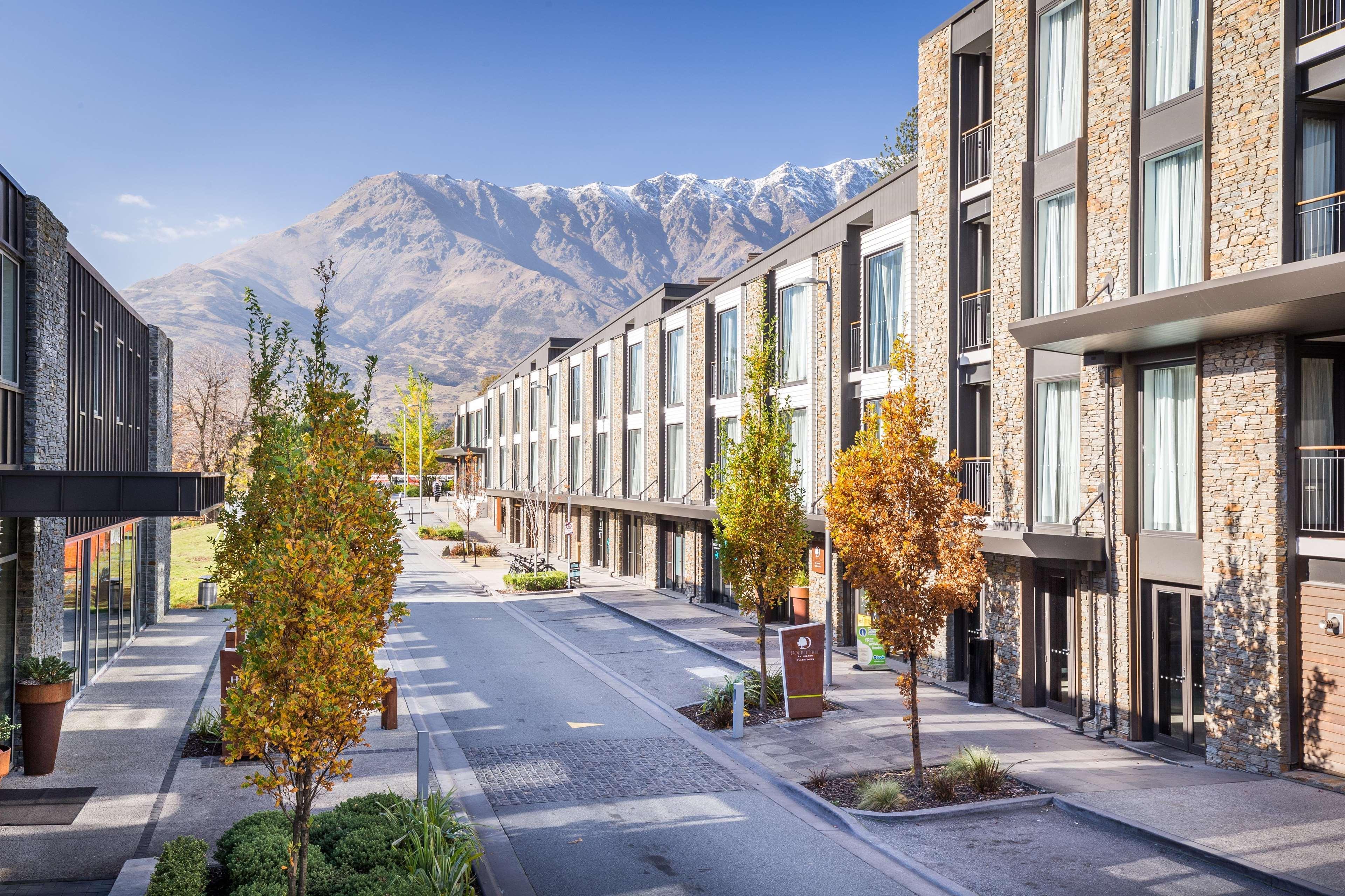 Doubletree By Hilton Queenstown Exteriör bild