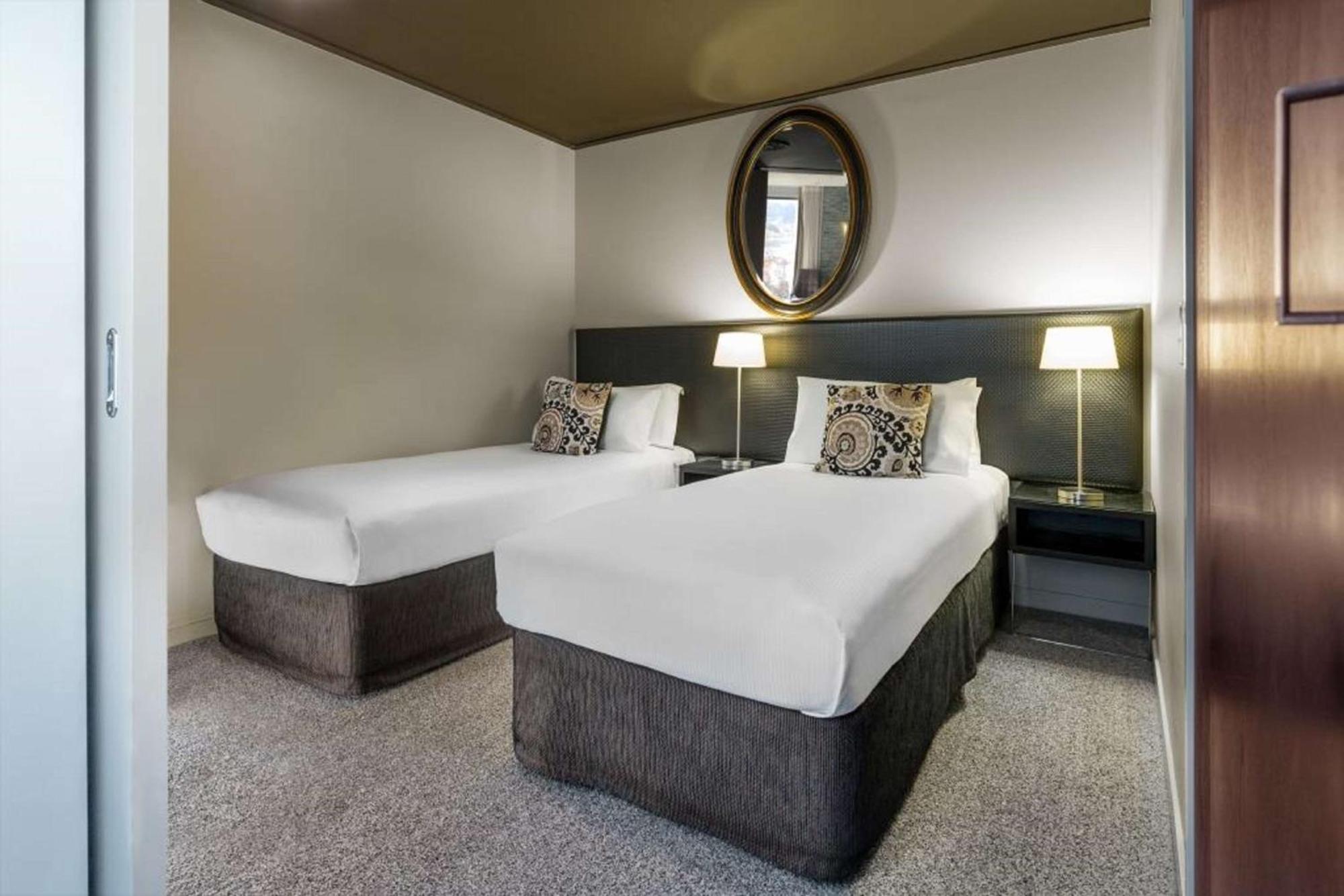 Doubletree By Hilton Queenstown Exteriör bild