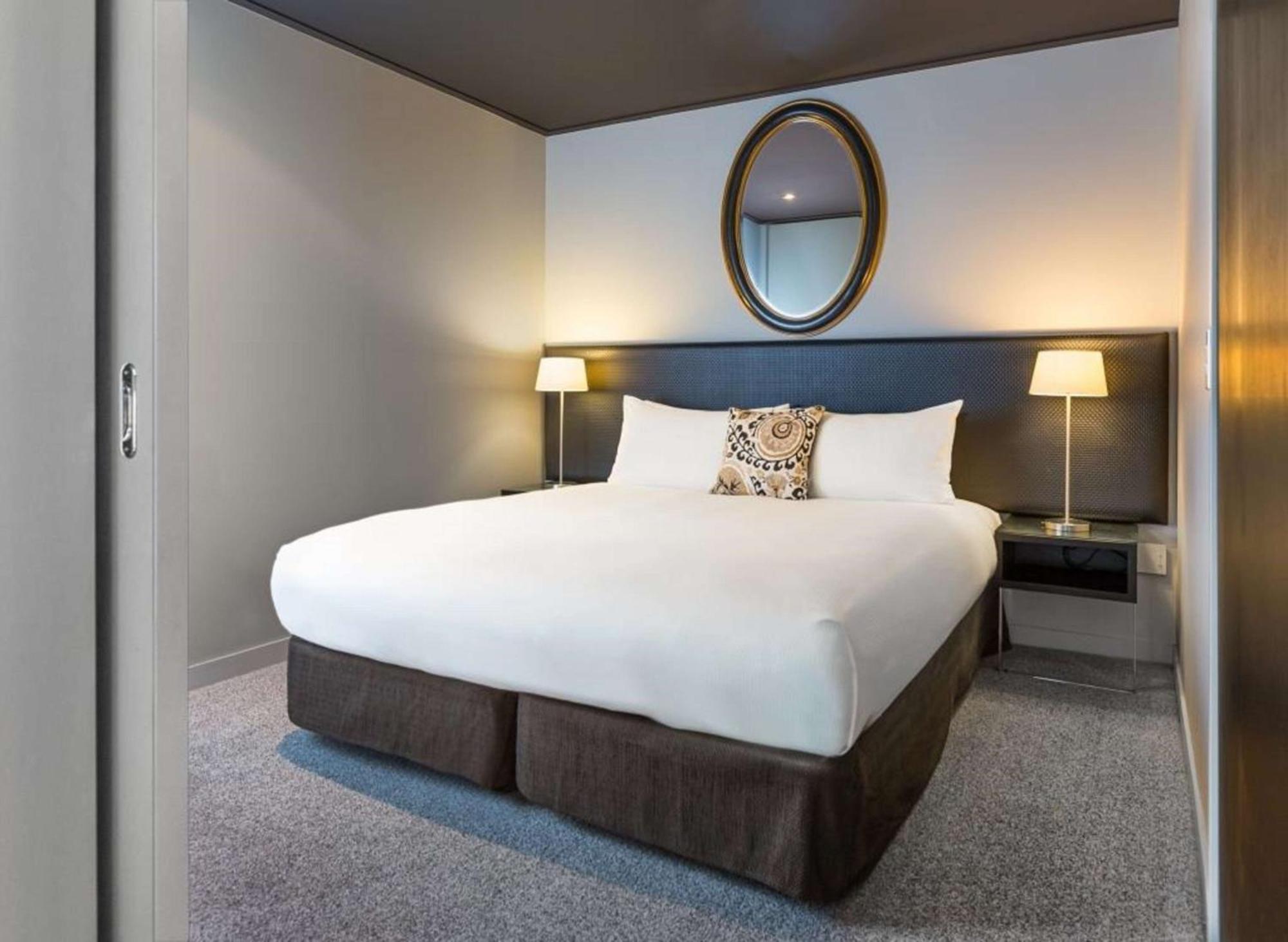 Doubletree By Hilton Queenstown Exteriör bild