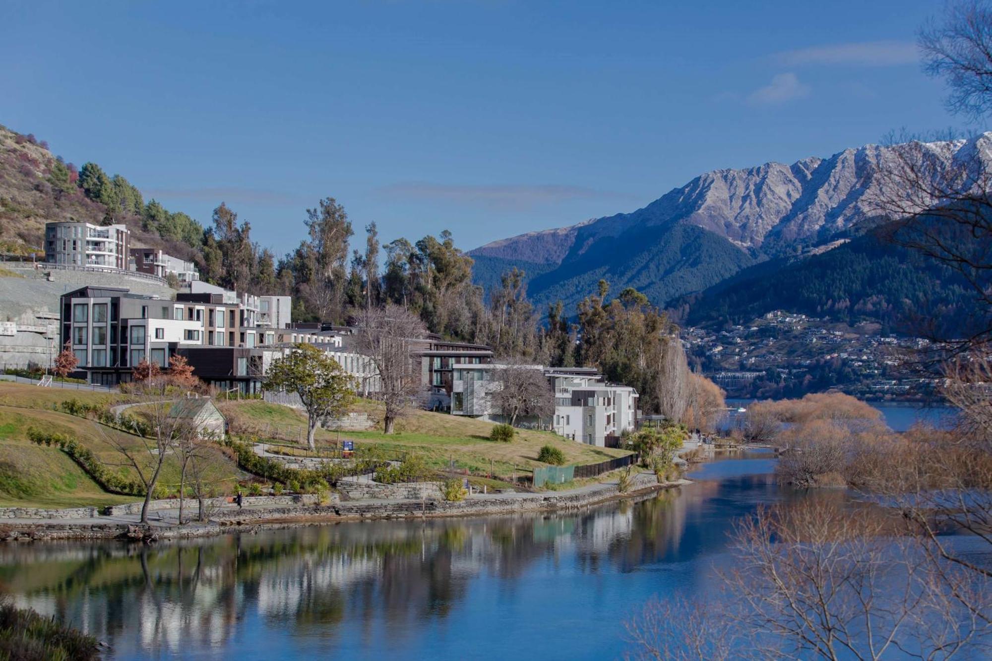 Doubletree By Hilton Queenstown Exteriör bild