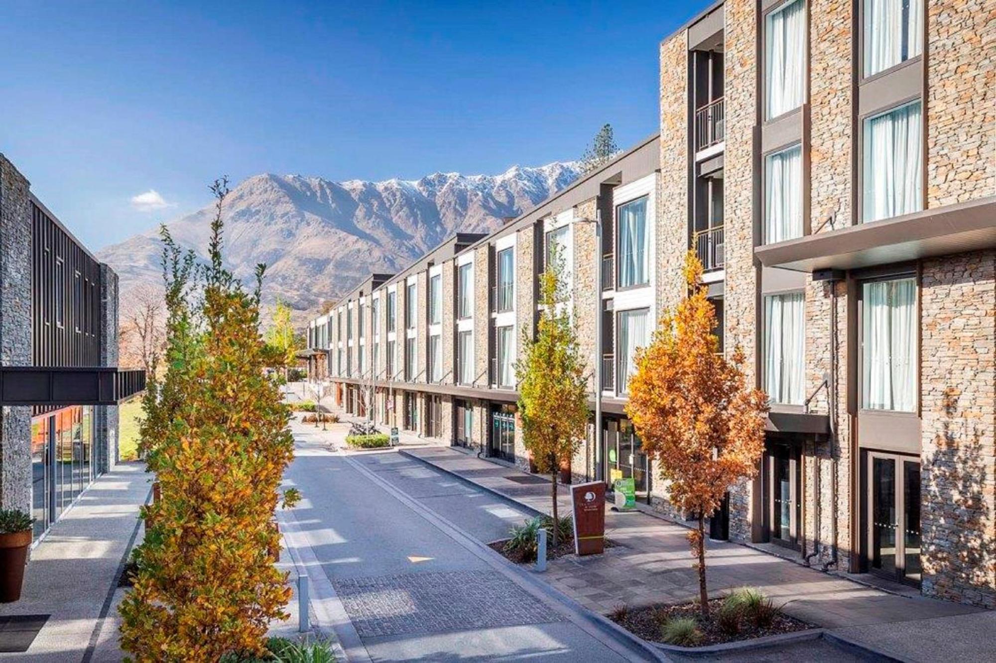 Doubletree By Hilton Queenstown Exteriör bild