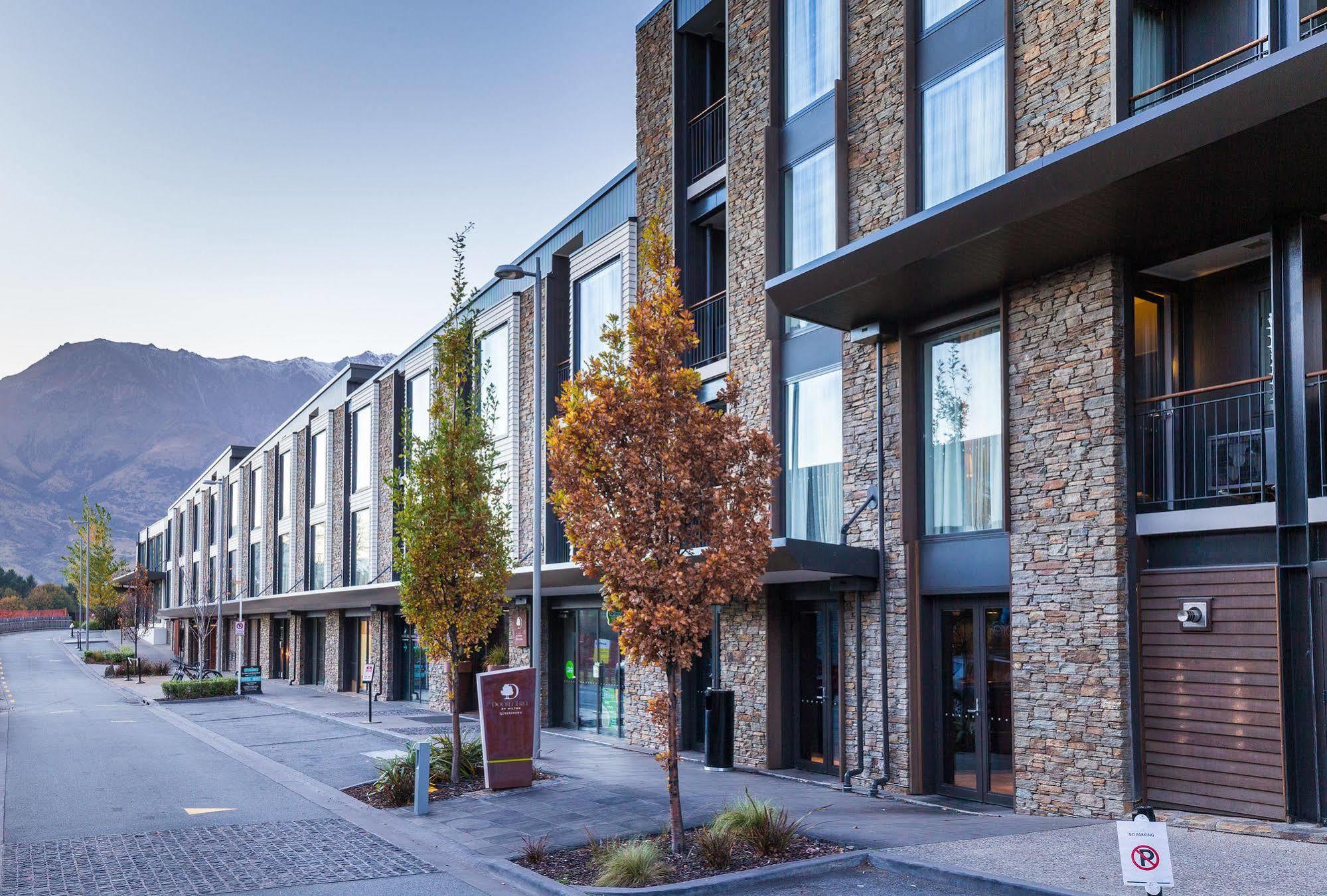 Doubletree By Hilton Queenstown Exteriör bild